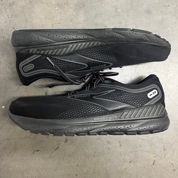 Brooks gts 23‎ running shoes